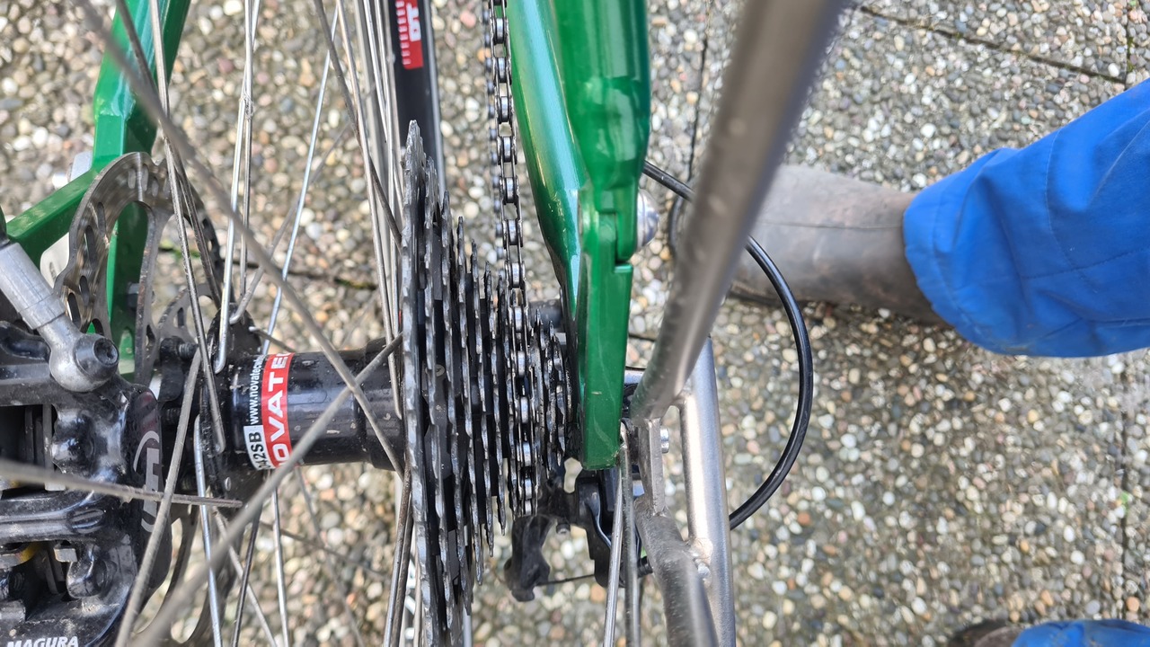 Edles Reiserad Speedster Velotraum Cross 300 Gr. M 27,5" € 1050  VB